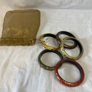 11-29 Sudha Lot of 5 Hand Painted Wooden Lacquered India Bangle Bracelet Bird